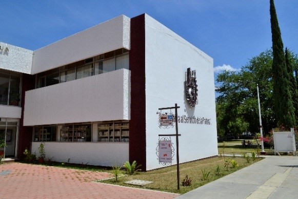 Edificio donde se ubica la Biblioteca